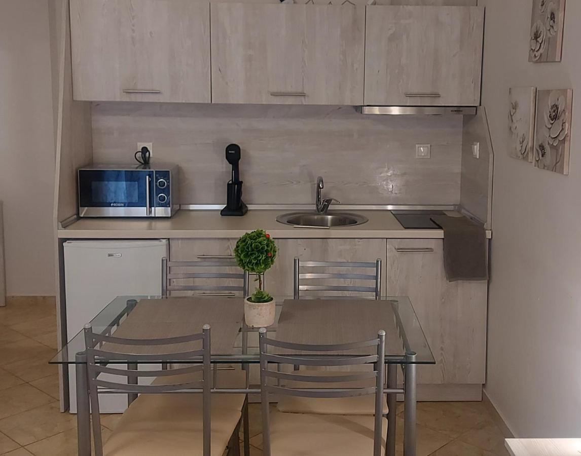 Apartamento Studio Garden Nea Kallikrateia Exterior foto