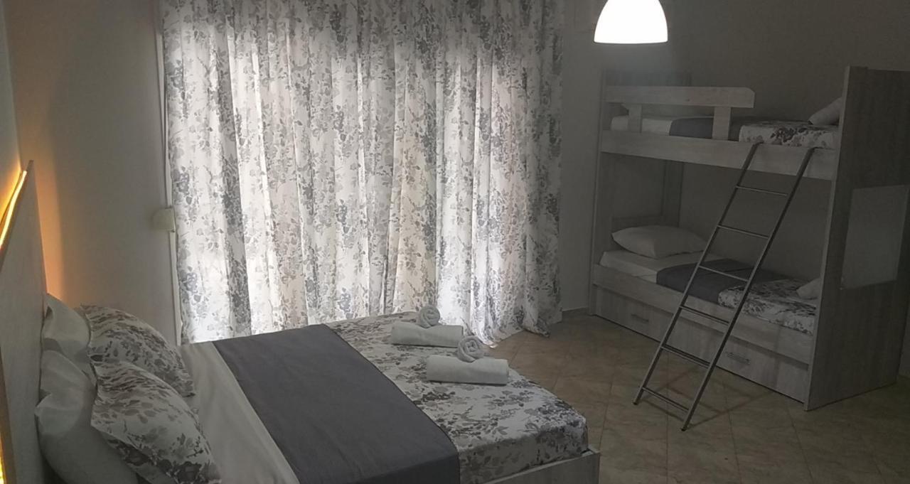 Apartamento Studio Garden Nea Kallikrateia Exterior foto
